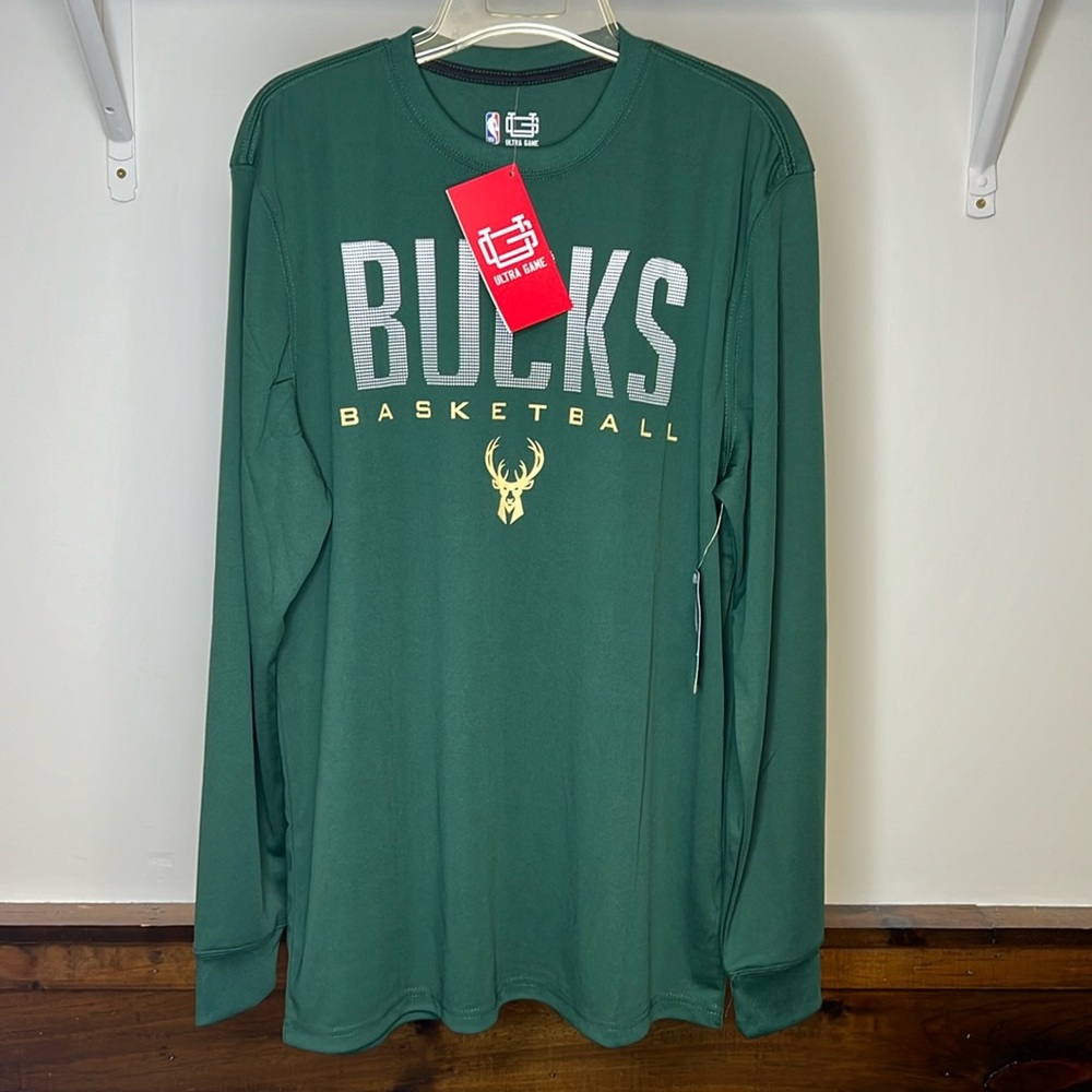 NWT NBA Milwaukee Bucks Green Long Sleeve Shirt-‎ XL